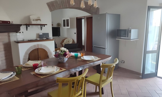 Monteroni d'Arbia Apartment | Apartment 'Ville' - Farm Stay with View of Siena