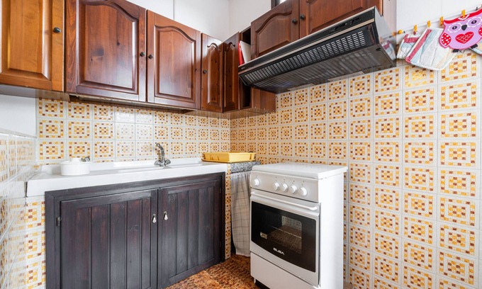 Porto Pino Apartment | Apartment 'Villa Mascia B' with Balcony and Air Conditioning