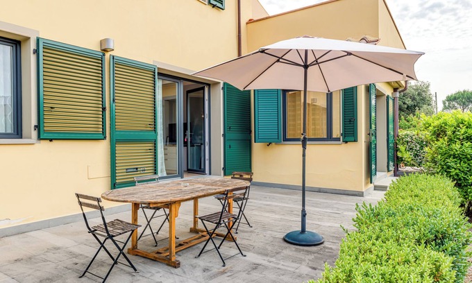 Vinci Apartment | Apartment 'Vinsantaia' with Shared Pool, Wi-Fi and Air Conditioning