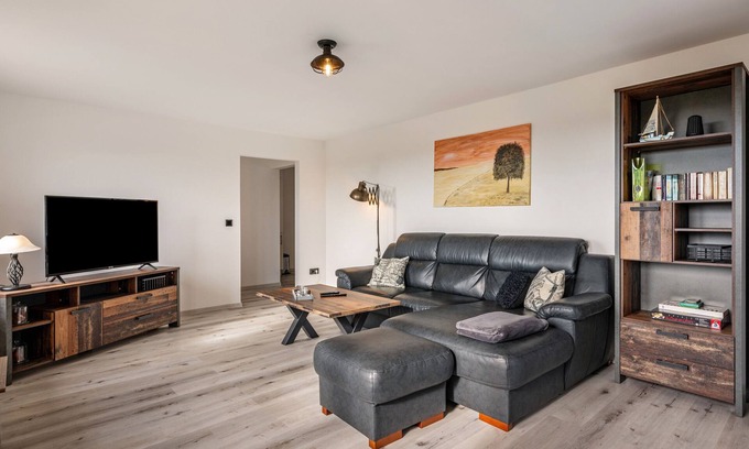 Nordstrand Apartment | Apartment 'Wattn Deich' with Private Terrace and Wi-Fi