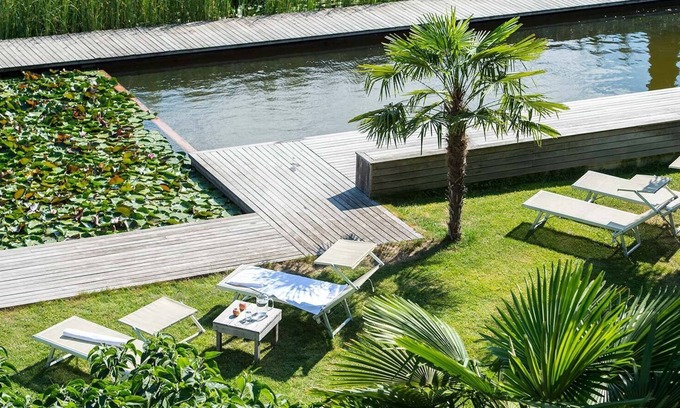 Lana Apartment | Apartment "Weinsepphof 2" with Mountain View, Pool, Wi-Fi, Garden & Balcony