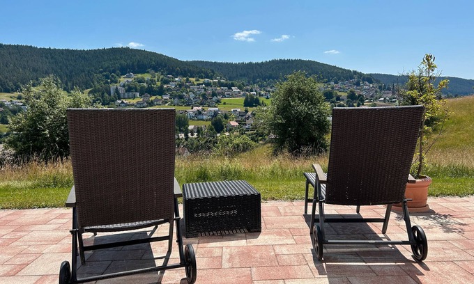 Baiersbronn Apartment | Apartment 'Weitblick - Haus Sommerberg' with Mountain View, Shared Terrace and Wi-Fi