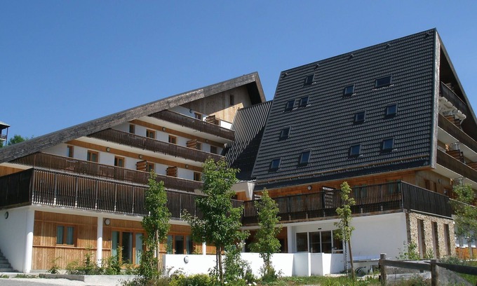 Gresse-en-Vercors Apartment | Apartment with shuttle bus to the ski lift