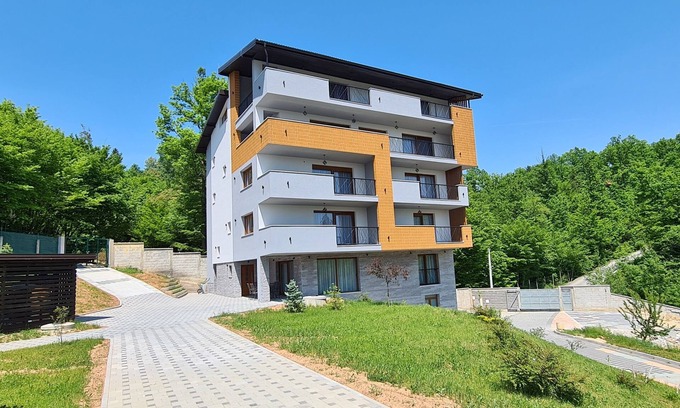 Novi Grad Sarajevo House | Apartment with 4 bedrooms and shared pool
