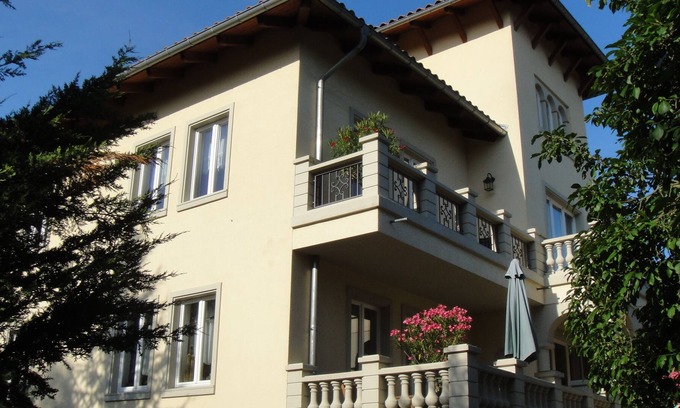Wilkau-Haßlau Apartment | Apartment with balcony