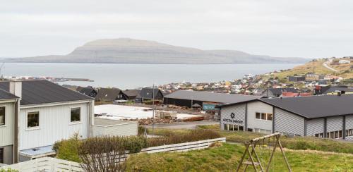 Torshavn Apartment | Apartment with Balcony and Ocean View - Tórshavn