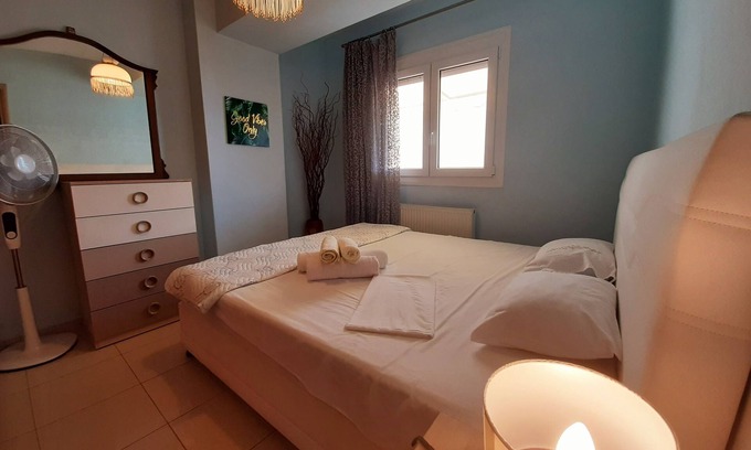 Kavala Apartment | Apartment with Balcony and Parking