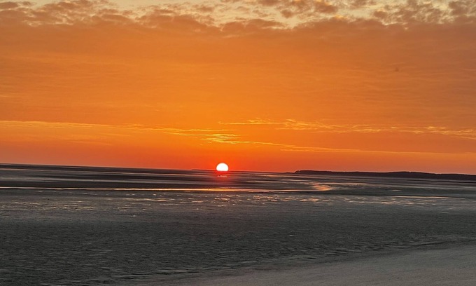 Le Crotoy Apartment | Apartment with direct view of the Bay of the Somme