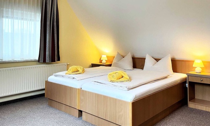 Lohsa Apartment | Apartment with extra bed for max. 4 people - Gasthof & Pension Zur Friedenseiche (Pension)