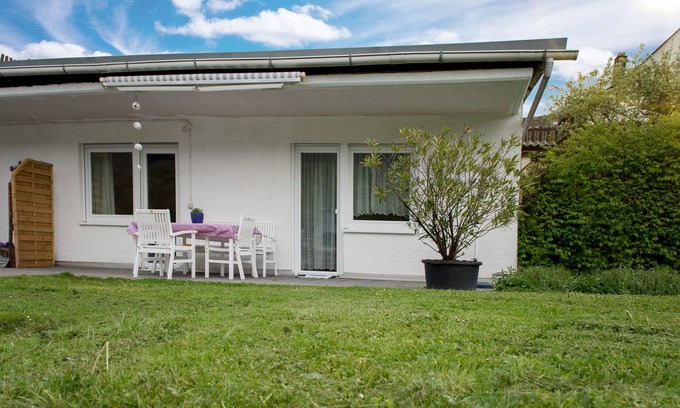 Enkirch Apartment | Apartment with large sunny garden terrace and views of the Moselle