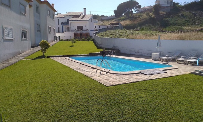 Foz do Arelho Condo | Apartment with pool