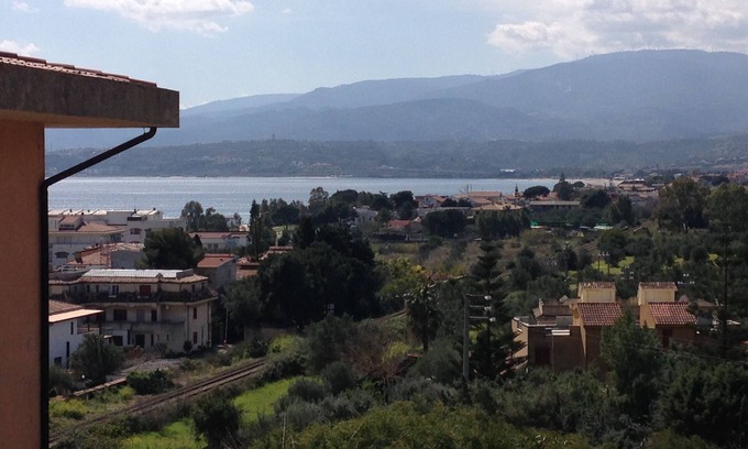 Calalunga-Pietragrande House | Apartment with panoramic veranda near the Pietragrande cliff