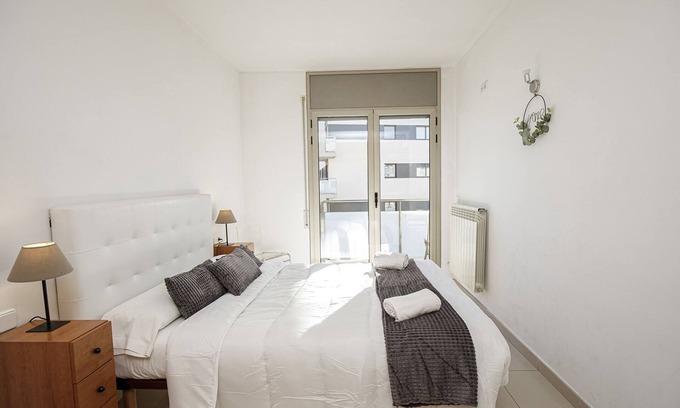 Eixample Apartment | Apartment with private parking in Girona