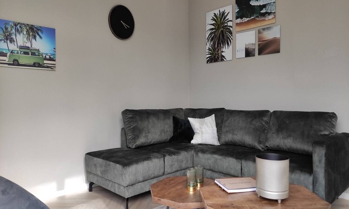 Lathum Ski Chalet | Apartment with Sauna and Terrace in Gelderland