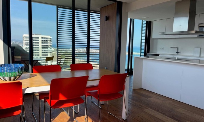 Mataro Apartment | Apartment with sea views and infinity pool, ideal for families.
