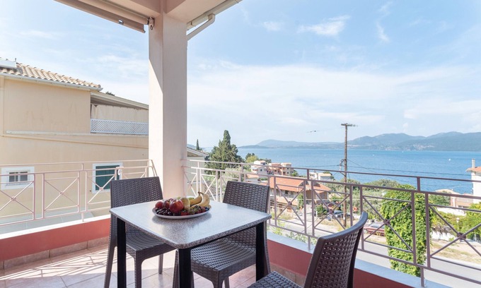 Nikiana Apartment | Apartment ' with Sea View, Wi-Fi and Air Conditioning