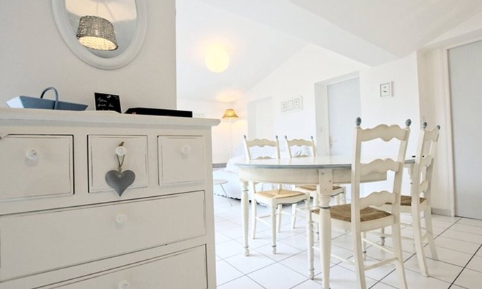 Ars-en-Re Apartment | Apartment with terrace at Ars-en-Ré port, free Wi-Fi