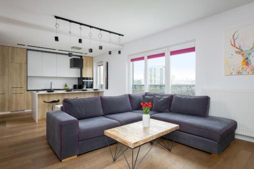 Goclaw Apartment | Apartment with Terrace & Parking by Noclegi Renters