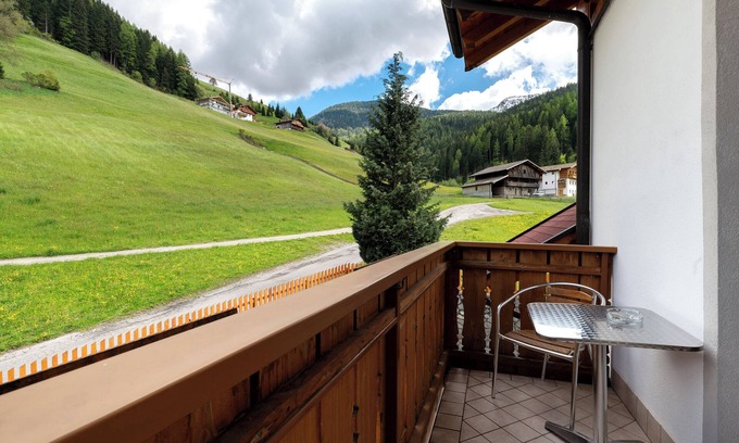 Sarentino Apartment | Apartment 'Wohnung 3' with Mountain View, Shared Garden and Wi-Fi