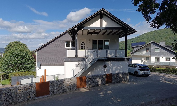 Grafschaft Apartment | Apartment 'Zweite Heimat' with Balcony and Wi-Fi