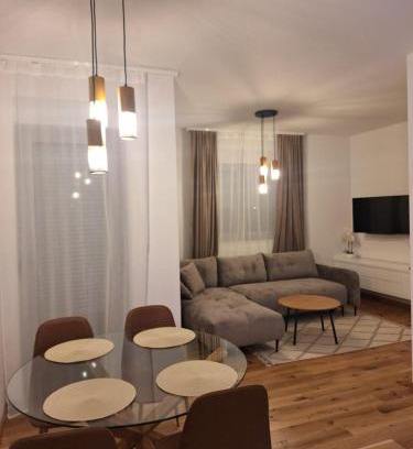 Siroki Brijeg Apartment | Apartment24