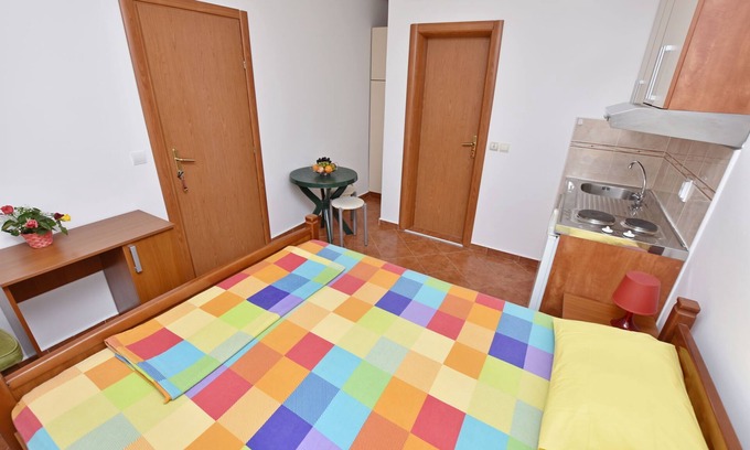 Petrovac Apartment | Apartments and Rooms Iva (61261-A2) - Petrovac