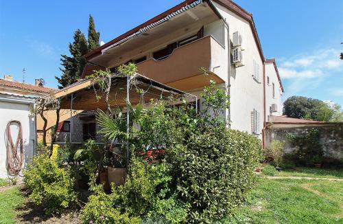 Barbariga House | Apartments and rooms Milan 2380