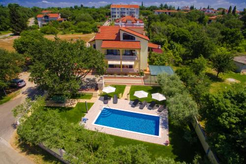 Murine Apartment | Apartments Catic