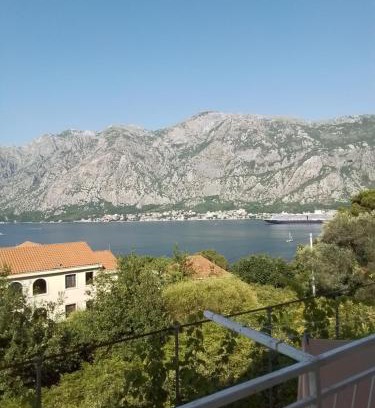 Prcanj Apartment | Apartments Djuricic