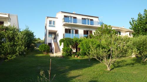 Rtina Apartment | Apartments Eugen