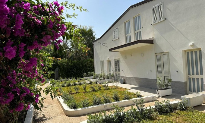 Caronia Apartment | Apartments facing the sea 10 mt
