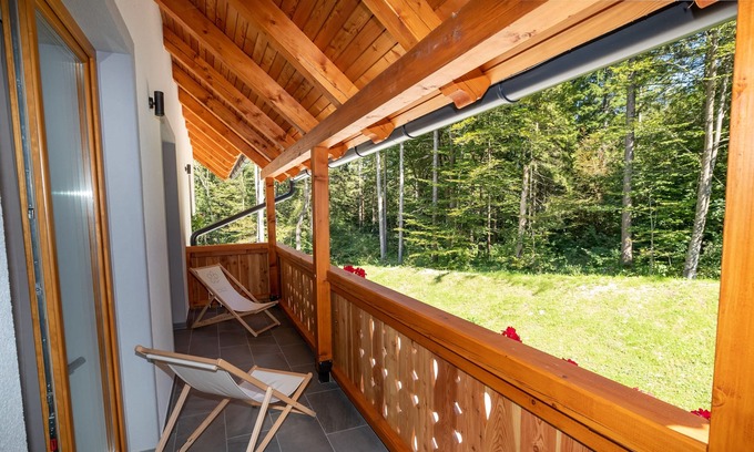 Ukanc Apartment | Apartments Goldhorn Kingdom - One Bedroom Apartment with Balcony (B)