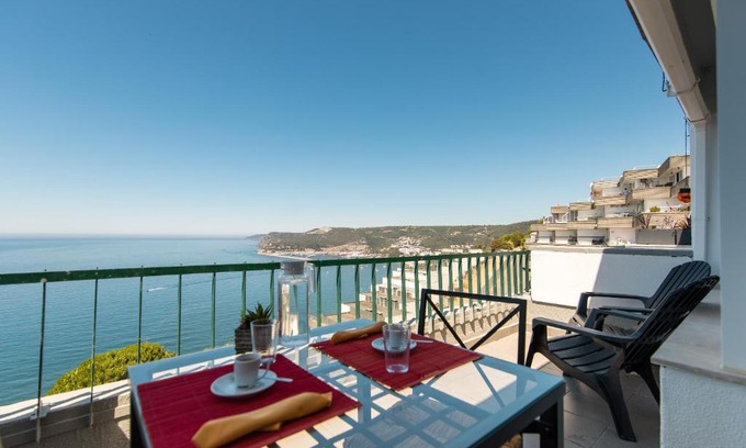 Santiago Apartment | Apartments in Sesimbra, Portugal