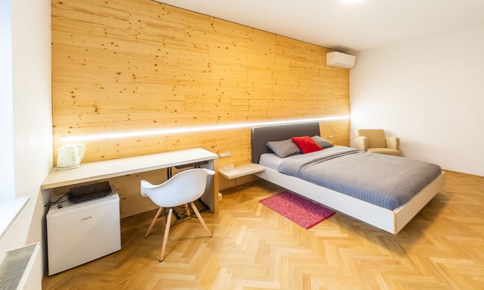 Ljubljana Apartment | Apartments Kamr'ca - room 2 & 5 with private bathroom
