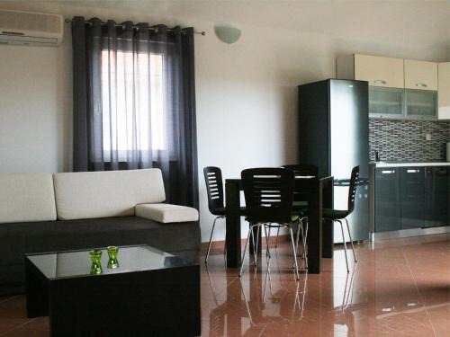 Cove Makarac (Milna) Apartment | Apartments Kristina