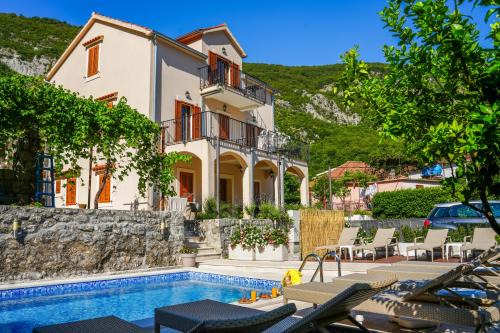 Skaljari Apartment | Apartments Mezini 11