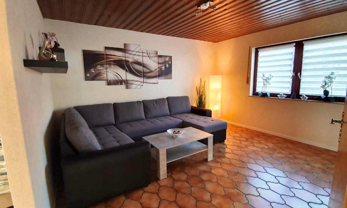 Neunkirchen Apartment | Apartments Rhona III und IV Neunkirchen City