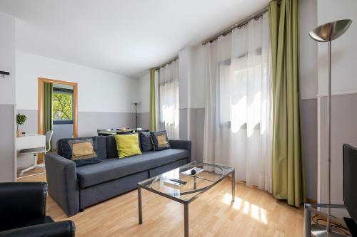 El Putget i Farro Apartment | Apartments Sata Park Guell Area