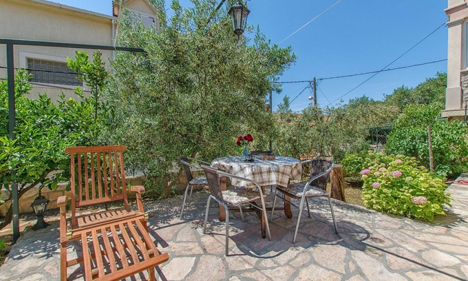Milna (Brac) Apartment | Apartments Vojka (34581-A1) - Milna - island Brac