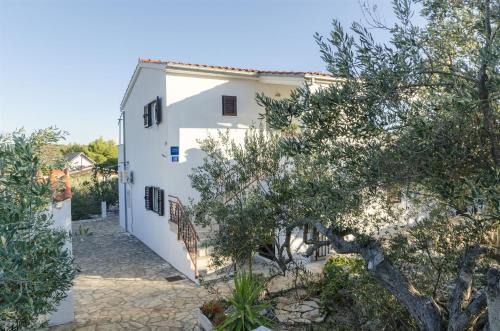 Maslinica Apartment | Apartments Zdenko