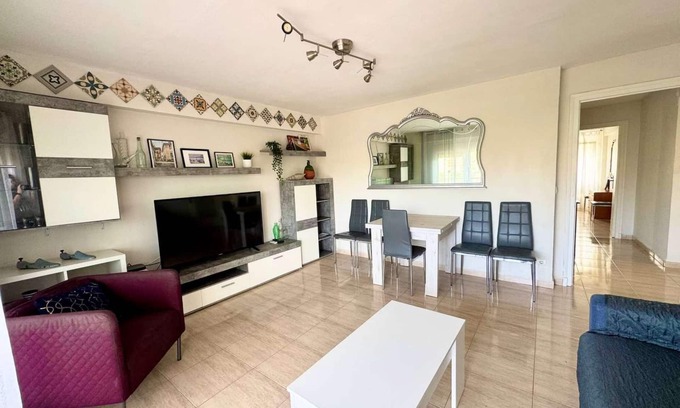 Salou City Centre Apartment | Apartsalou Hawai Apartment