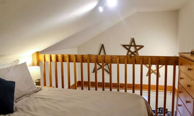 Okanagan-Similkameen Apartment | Apex Mountain ~ The Snuggle Inn ~ Cozy Apartment