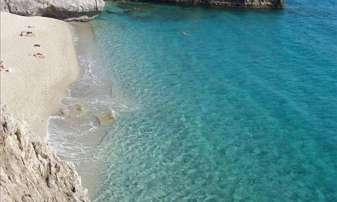 Agios Vasileios House | Apollo Apartments
