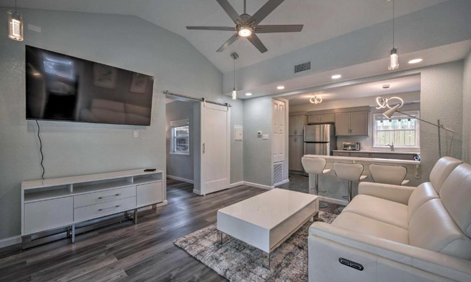 Plymouth House | Apopka Getaway with Yard and Covered Patio