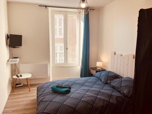 Aurillac Apartment | App du prince centre-ville Aurillac 2 pers