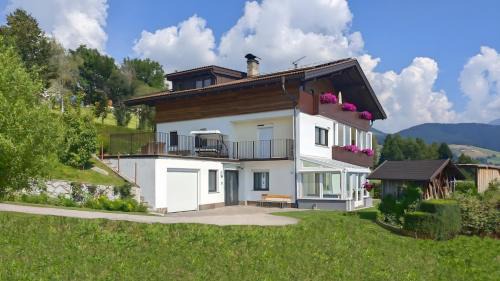 Maranza Apartment | App. Haselstaude