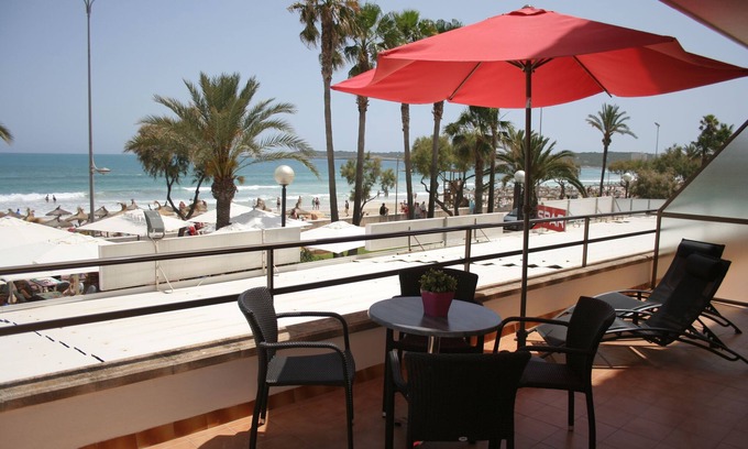 Sant Llorenc des Cardassar Apartment | App. RIGO 1-B(1st floor center, bedroom): Spacious beach apartment, frontal sea view