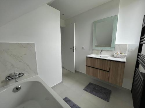 Garancieres Apartment | Appart 4 couchages possibilité 6