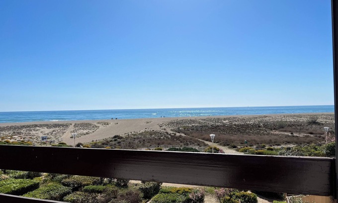 Port Leucate Apartment | Appart 4 pers. terrasse vue mer accès direct plage