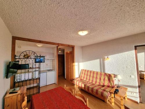Saint-Michel-de-Chaillol Apartment | Appart 6 pers, balcon sud, coeur station, animaux admis, parking, WiFi, lave-vaisselle - FR-1-393-87